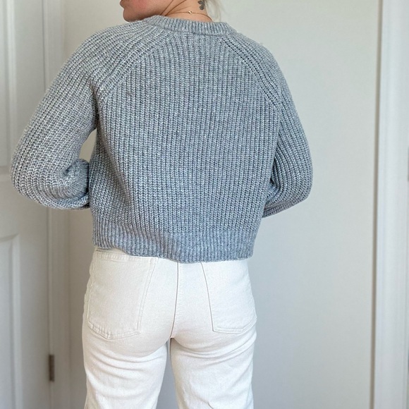 Shoulder Cut Out Cable Knit Pullover Sweater - Picture 6 of 11